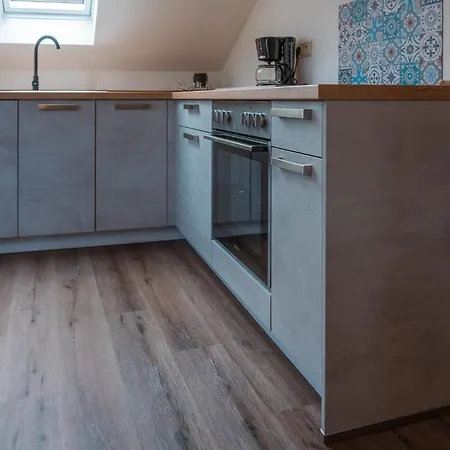 Appartementhaus- Bredner / Iv *