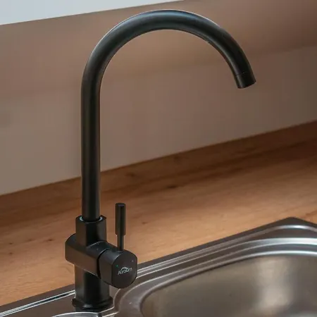 Appartementhaus- Bredner / Iv *