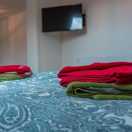 Appartementhaus- Bredner / Iv شقة *